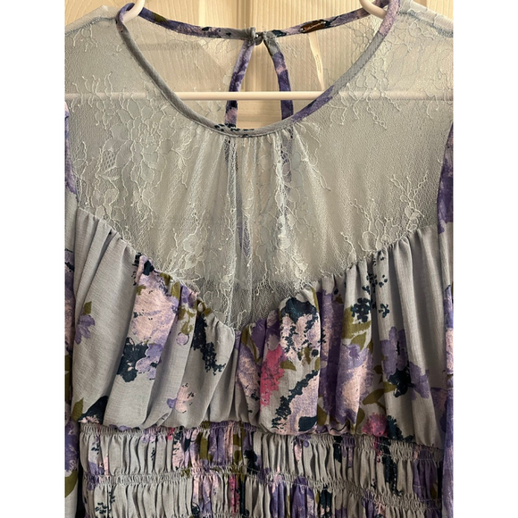 FREE PEOPLE~ LACE SMOCKED CROPPED TOP~M - Picture 5 of 10